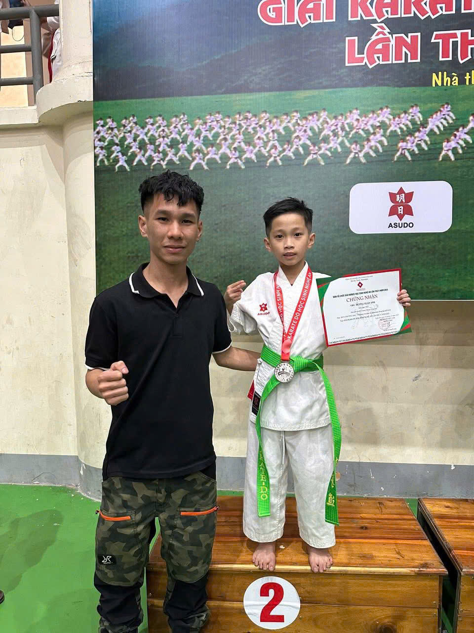 TIN VUI TỪ PHONG TRÀO THỂ DỤC THỂ THAO TRONG NHÀ TRƯỜNG