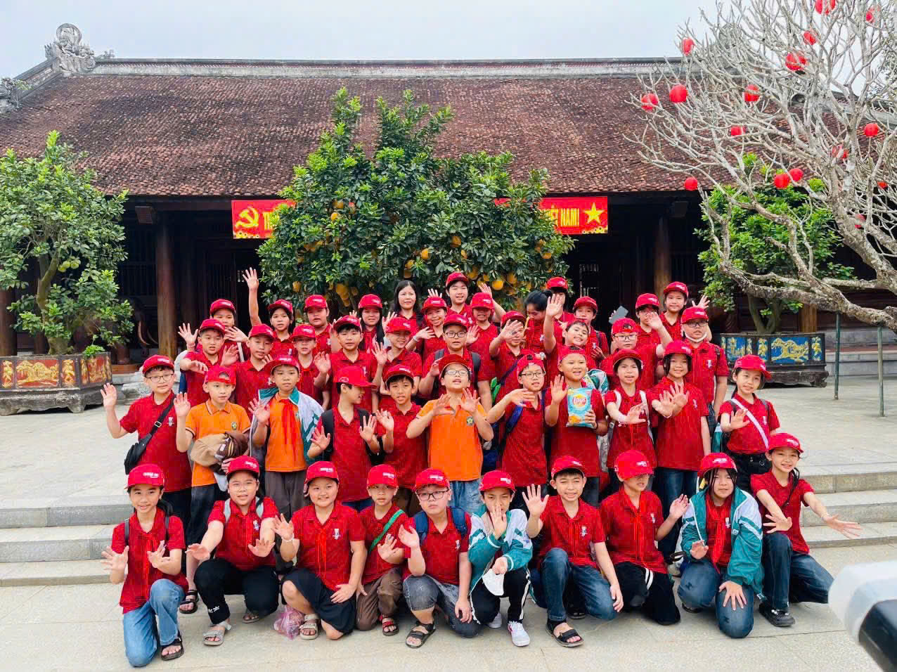 HOẠT ĐỘNG TRẢI NGHIỆM KHỐI 4,5