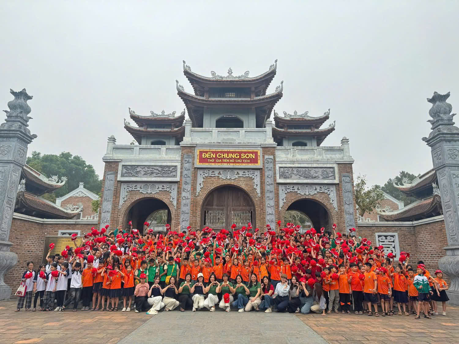 HOẠT ĐỘNG TRẢI NGHIỆM KHỐI 4,5