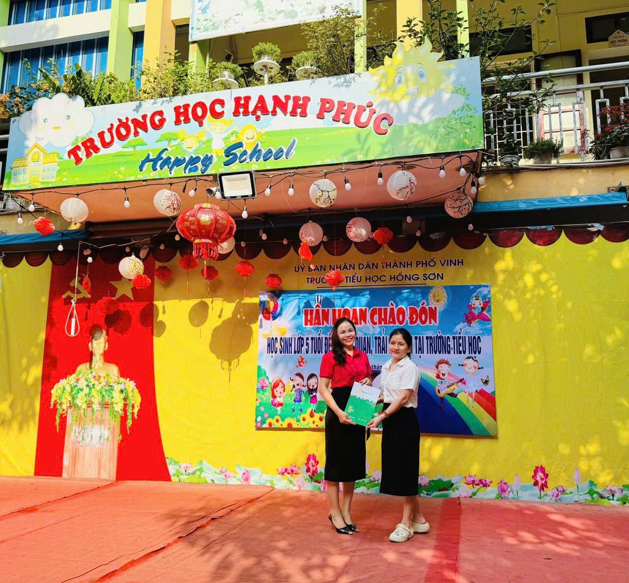 HOẠT ĐỘNG TRẢI NGHIỆM: