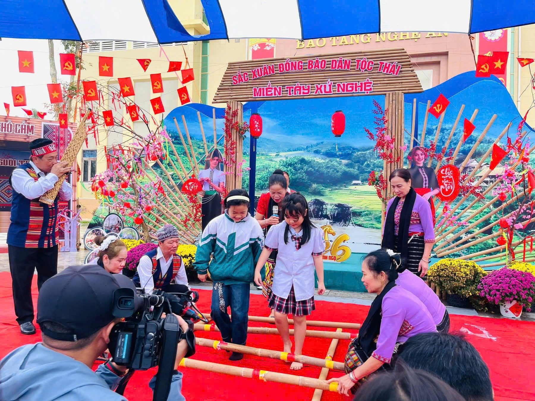 TRẢI NGHIỆM “HƯƠNG SẮC VÙNG CAO” – HÀNH TRÌNH KHÁM PHÁ VĂN HÓA THÚ VỊ!
