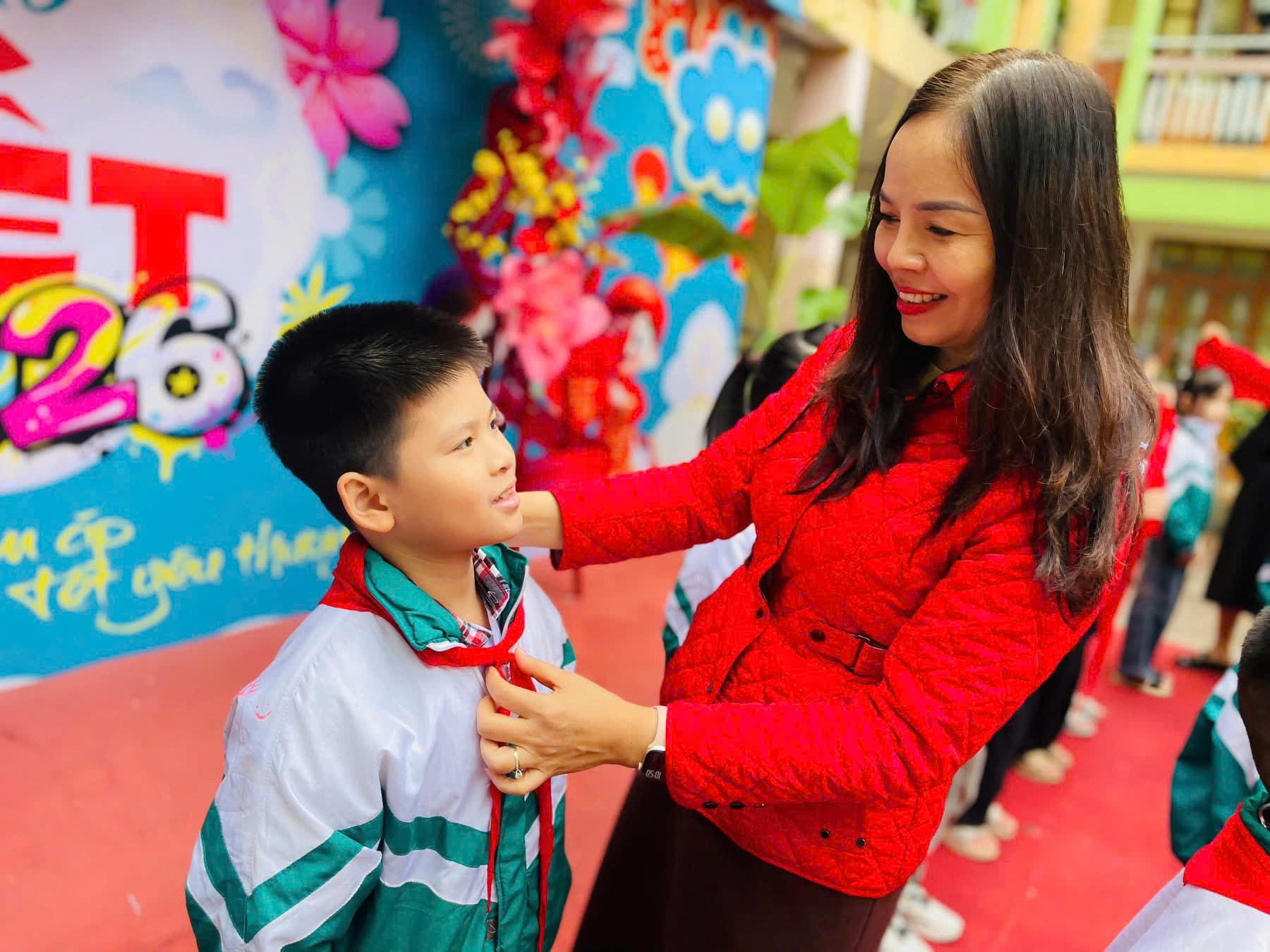 LỄ KẾT NẠP ĐỘI VIÊN ĐỢT I DẤU MỐC TỰ HÀO CỦA THIẾU NHI KHỐI 3 TRƯỜNG TIỂU HỌC HỒNG SƠN