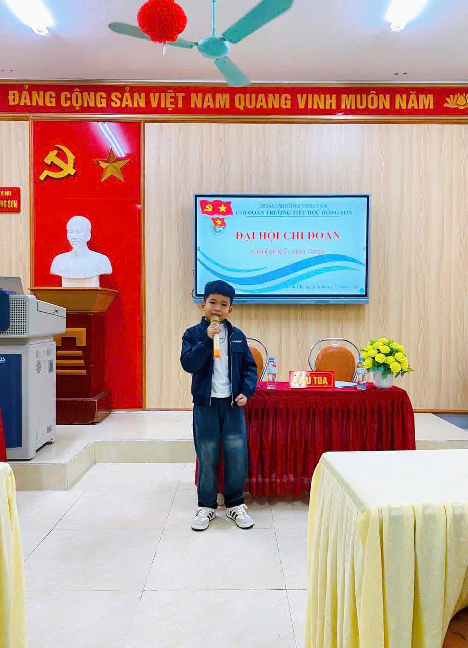 Đại hội chi đoàn TNCS Hồ Chí Minh nhiệm kỳ 2024 - 2026.