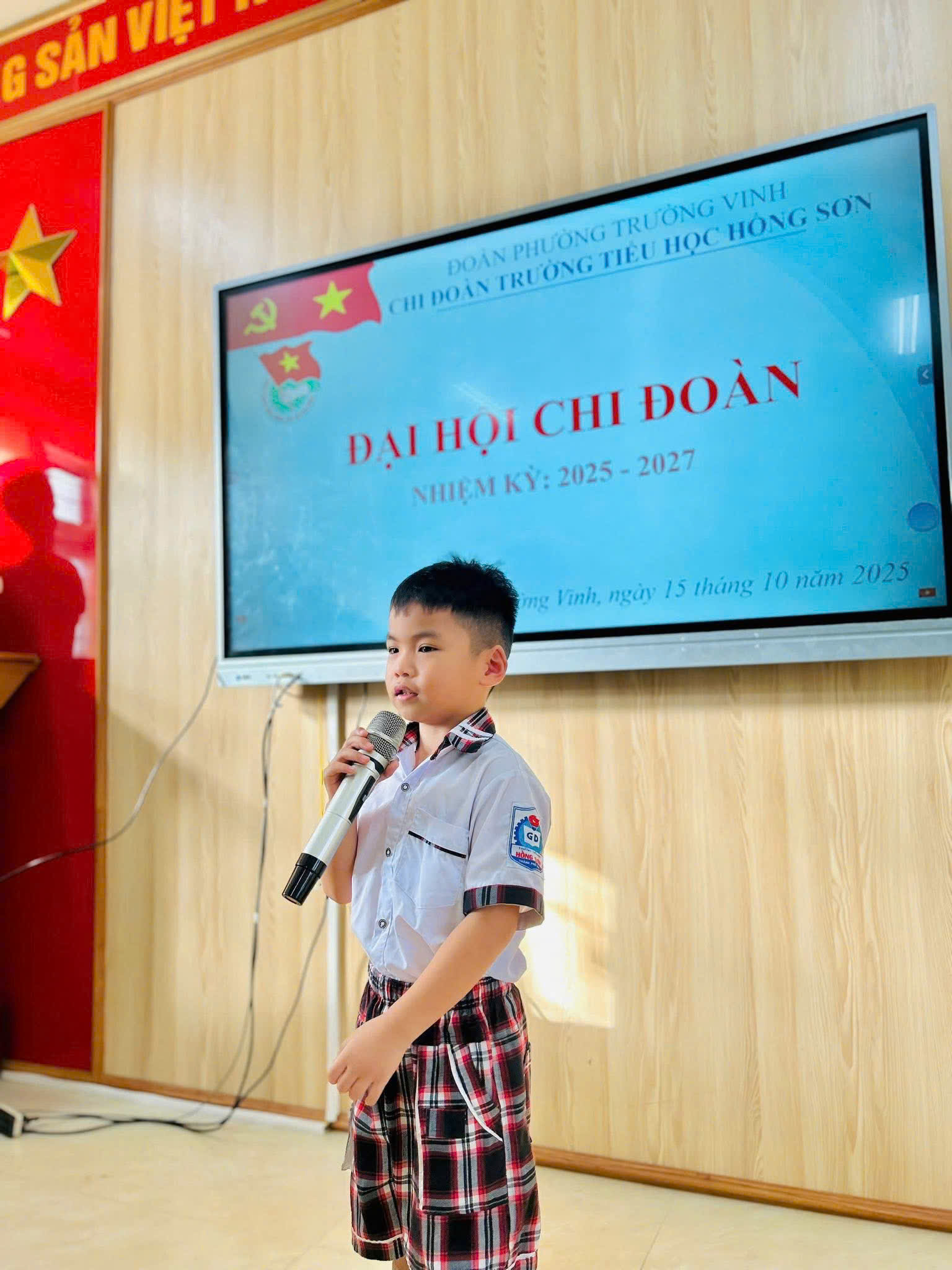 Đại hội chi đoàn TNCS Hồ Chí Minh nhiệm kỳ 2025 - 2027