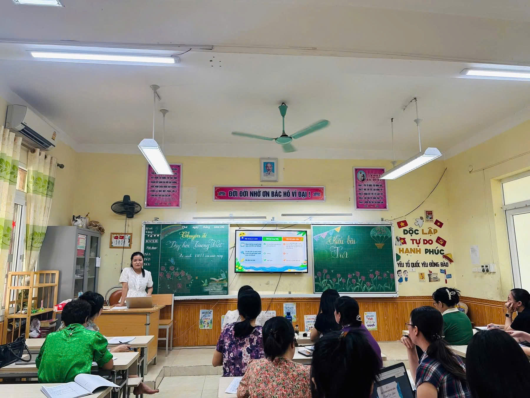 MỘT BUỔI SÁNG – MỘT HÀNH TRÌNH LAN TỎA GIÁ TRỊ CỦA VIỆC DẠY VÀ HỌC